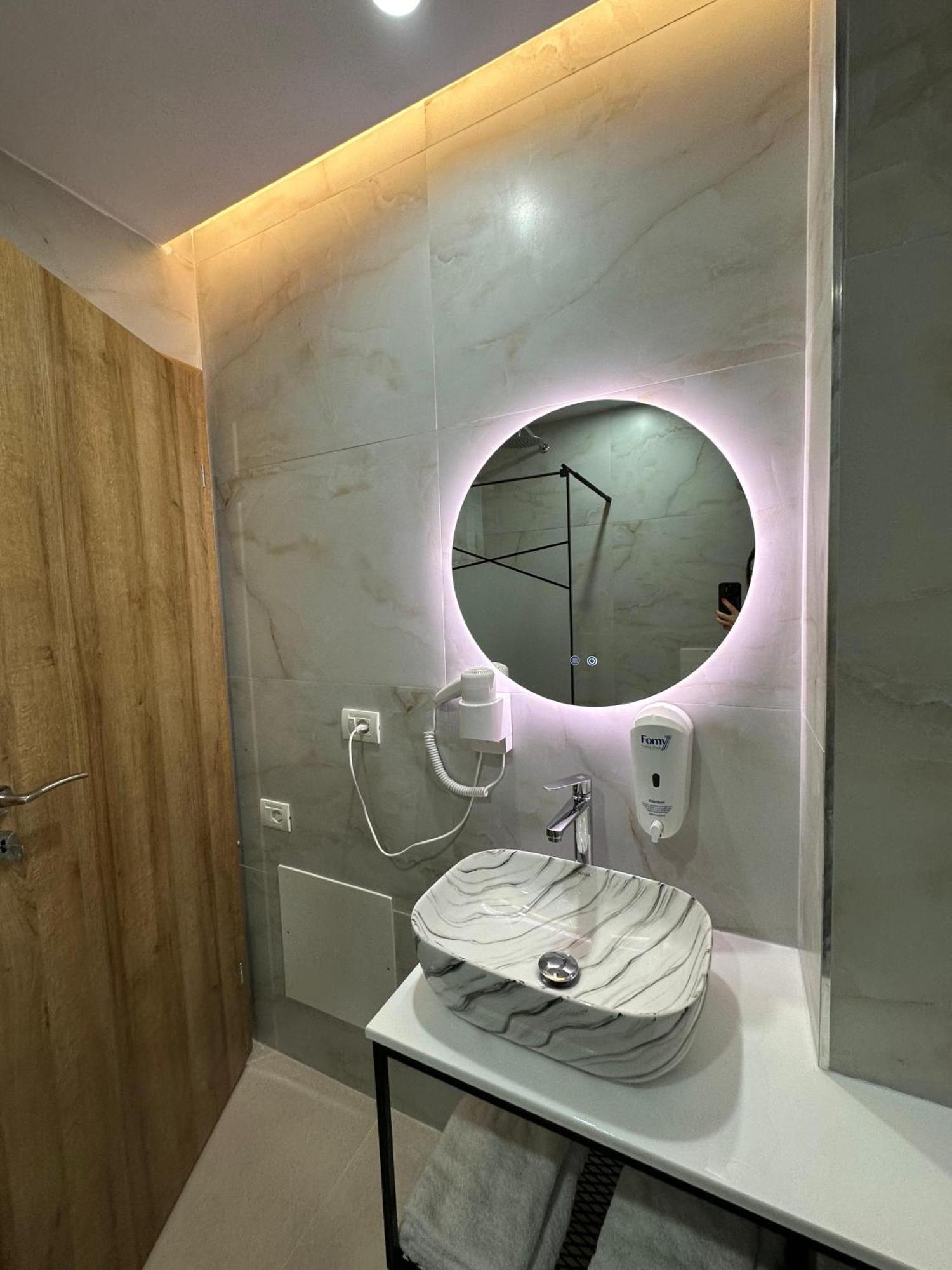Hotel Arberia Tiranë Eksteriør bilde
