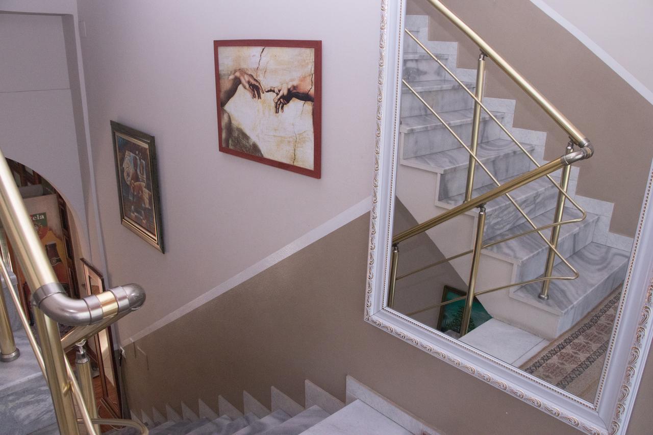 Hotel Arberia Tiranë Eksteriør bilde